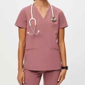 Figs Women's Mauve V-Neck Scrub Top